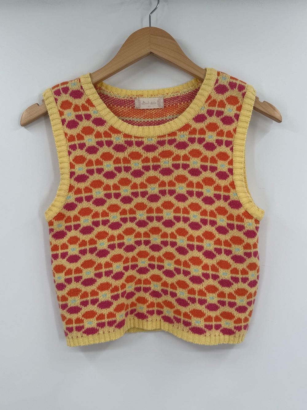 Altar'd State Cotton Floral Knit Cropped Sweater Vest | Yellow Multi | XS